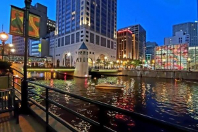 Cozy Condo on the River!